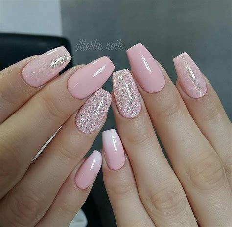 unghie beige e rosa|Ongles beige rosé: La manucure élégante et intemporelle pour。